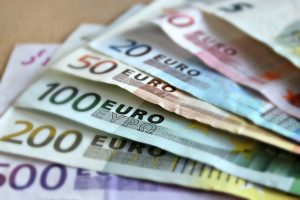 Stapeltje euros