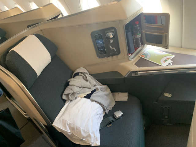 Cathay Pacific business class stoel