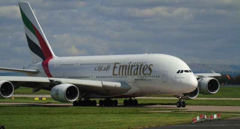 vertrekhal emirates Schiphol