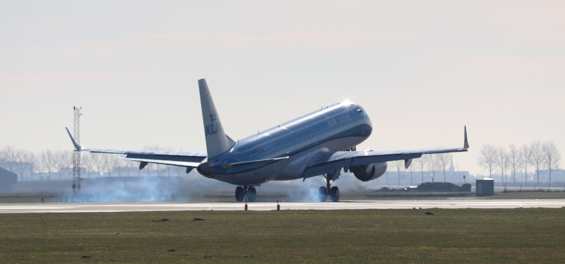 Flying Blue Gold Status Behalen? [Gids & Voordelen 2026] – Flying Blue American Express Gold Card